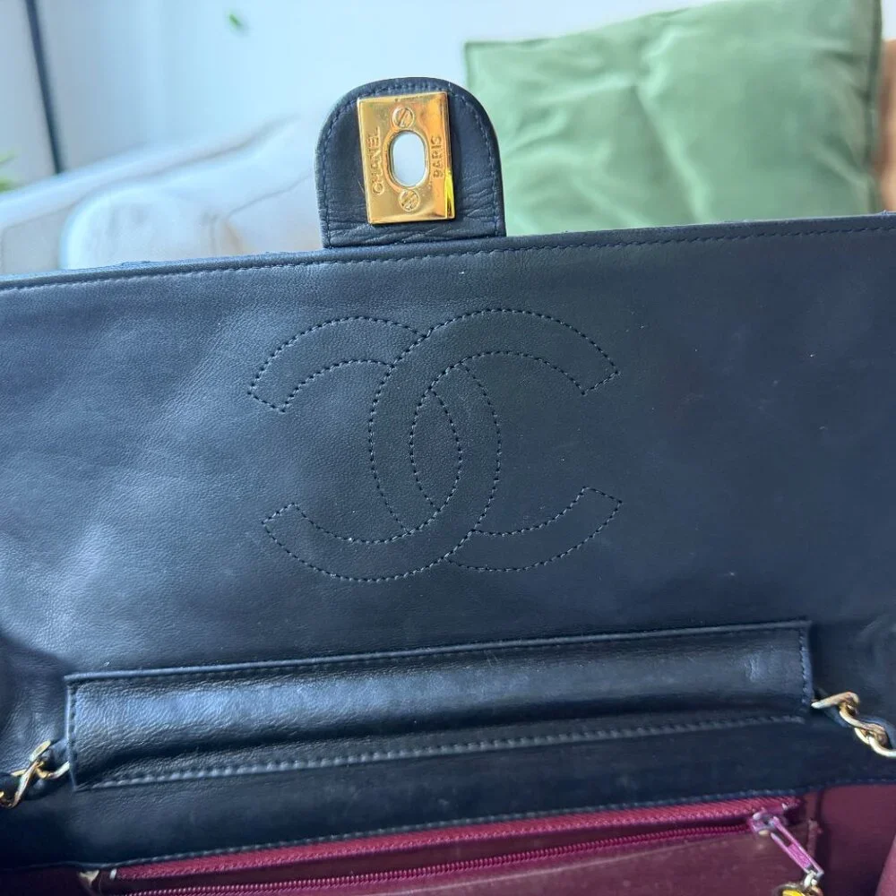 Vintage Chanel Medium Classic Flap Bag Black Lambskin GHW 25cm